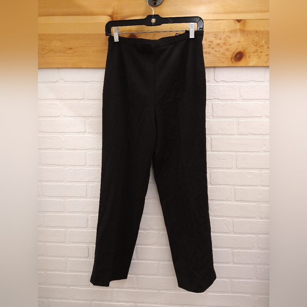 Valerie Stevens petite dress pants in a size 6